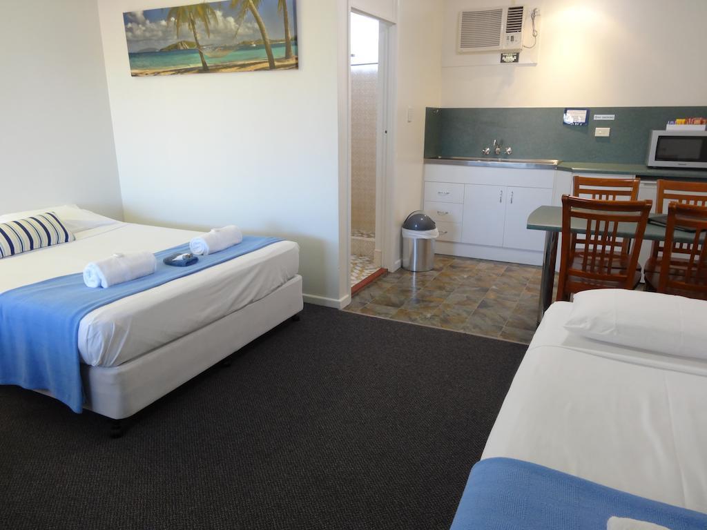 Shell Motel Bowen Habitación foto
